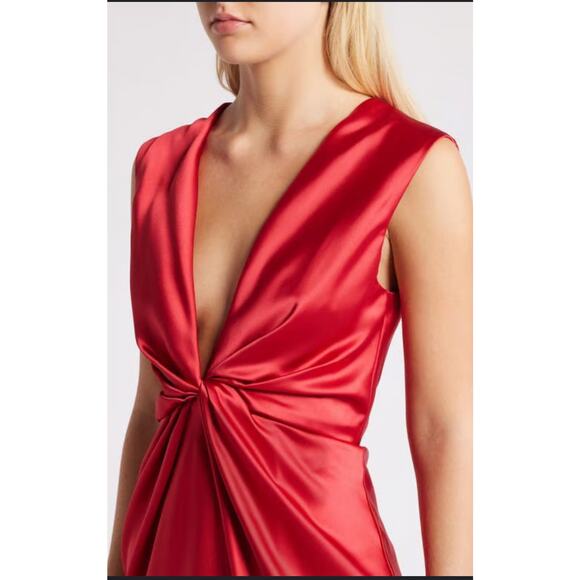 Amsale Fluid satin plunge V-neck twisted front dress in Lipstick Red Sz 10 NWOT - Picture 2 of 14